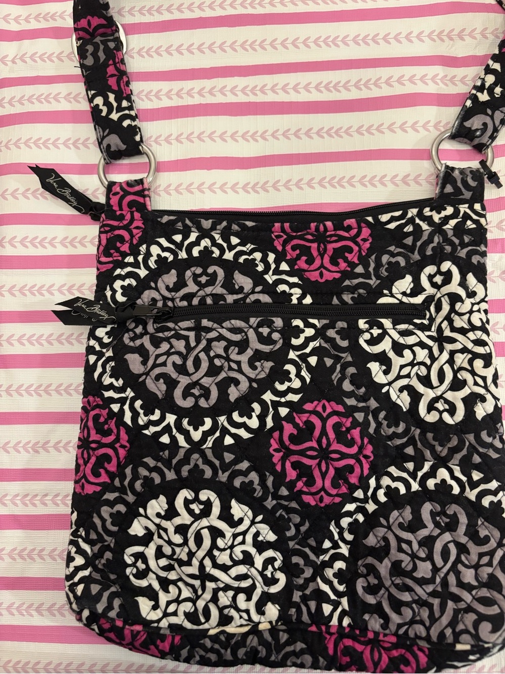 Vera Bradley Black, White & Pink Quilted Hipster  in Canterberry
